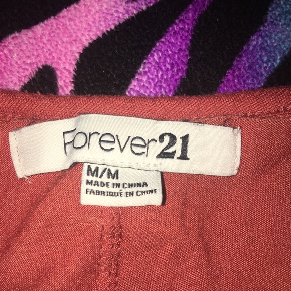 Forever 21 crop top - Picture 2 of 2